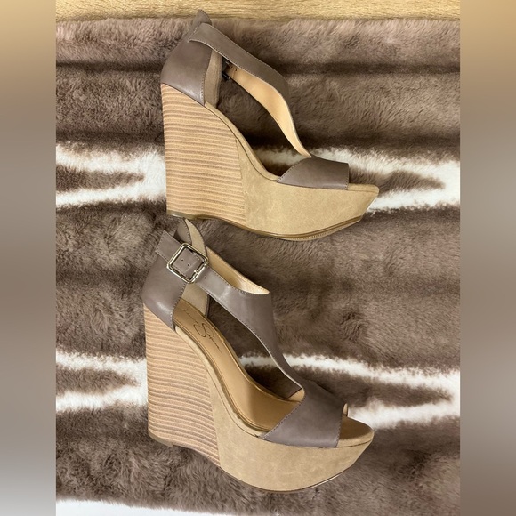 New JESSICA SIMPSON Taupe Wedge Sandals Sz 9 - Picture 6 of 7